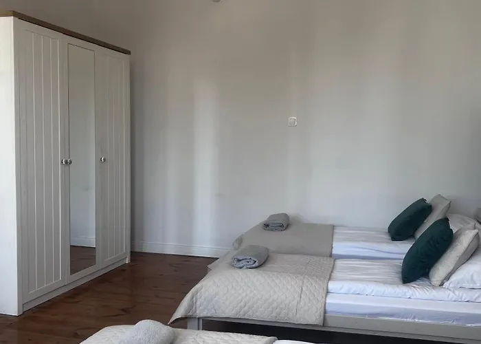 شقة Na Deskach جيراردوف